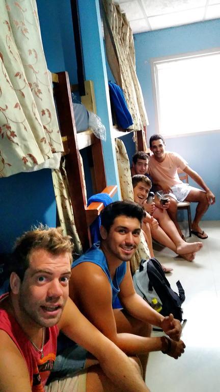 Rest Inn Dormitory Guesthouse Bangkok Luaran gambar